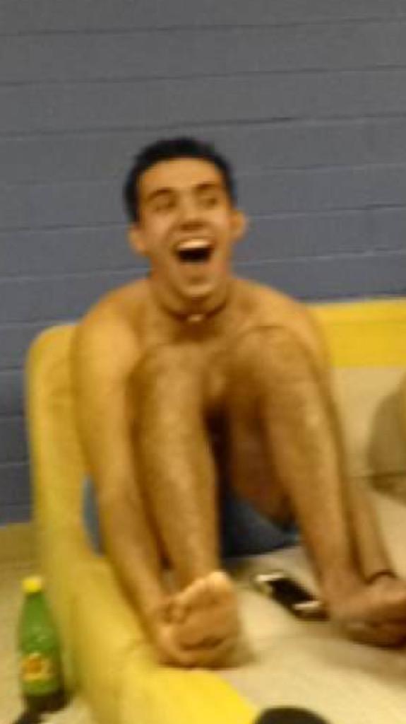sethLjarrett's tweet photo. @ChArliE2TAng0 #ManCrushMonday told you I'd get you back 😈 http://t.co/qyaJAdlSWI