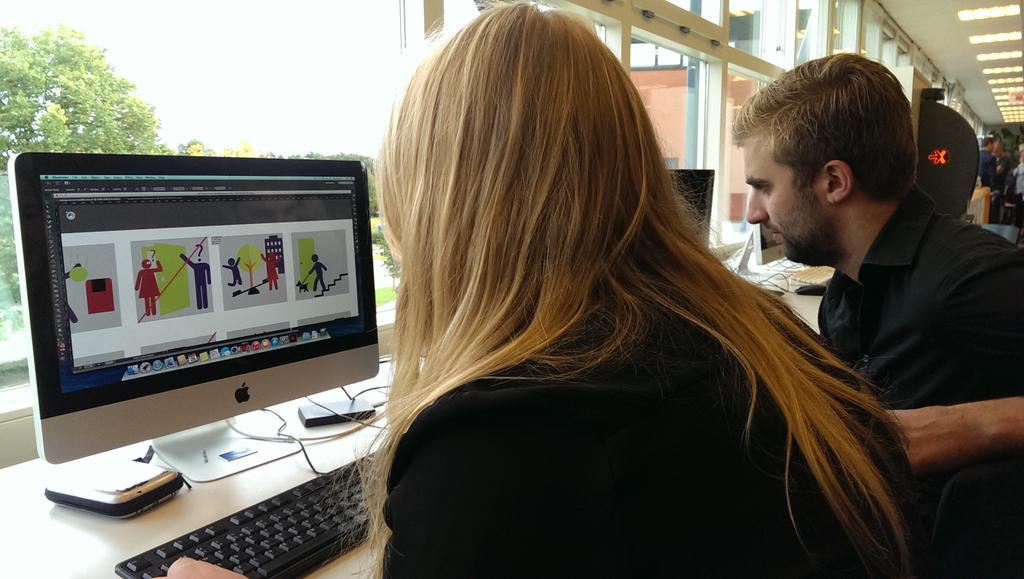 Studenten #GrafischeVormgeving #Deltion druk bezig met project Palestrinalaan #Holterbroek #Zwolle