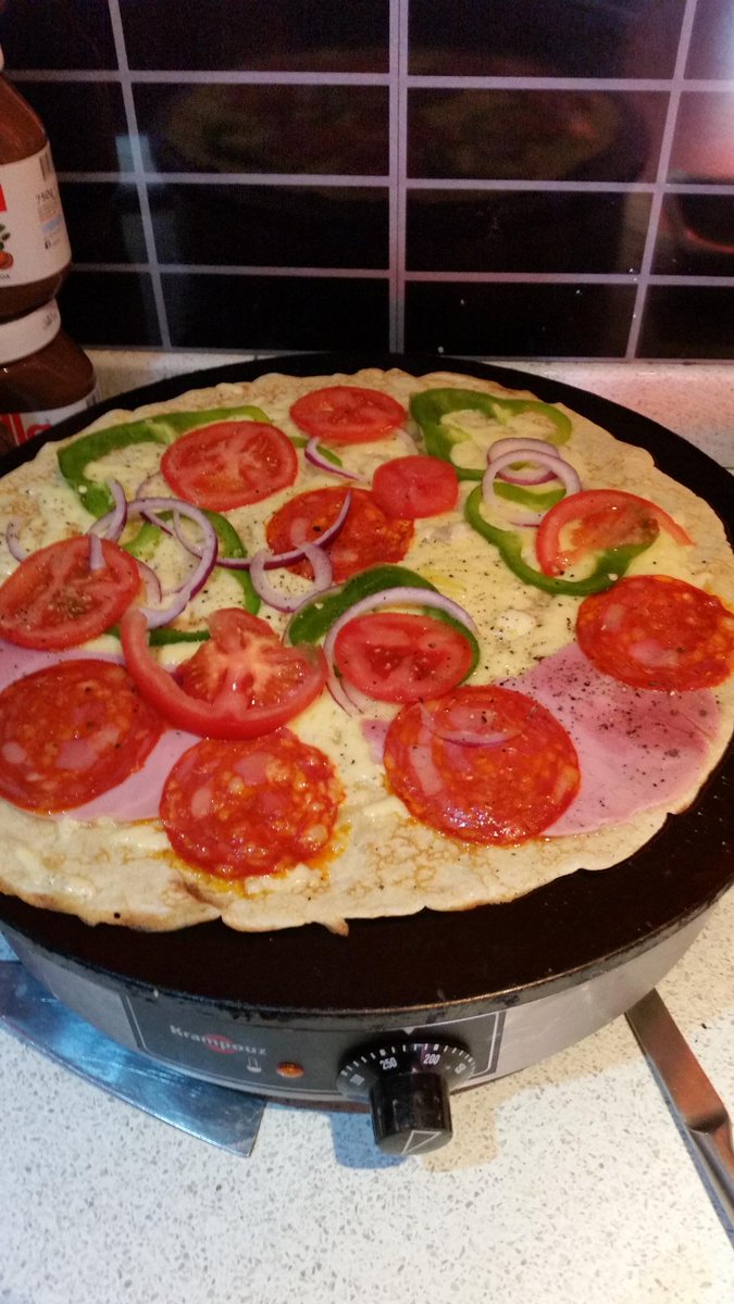 CrepeShake's tweet photo. Chorizo, ham cheese vegetables #savourycrepe in Waltham Abbey http://t.co/UQN82wRWdC