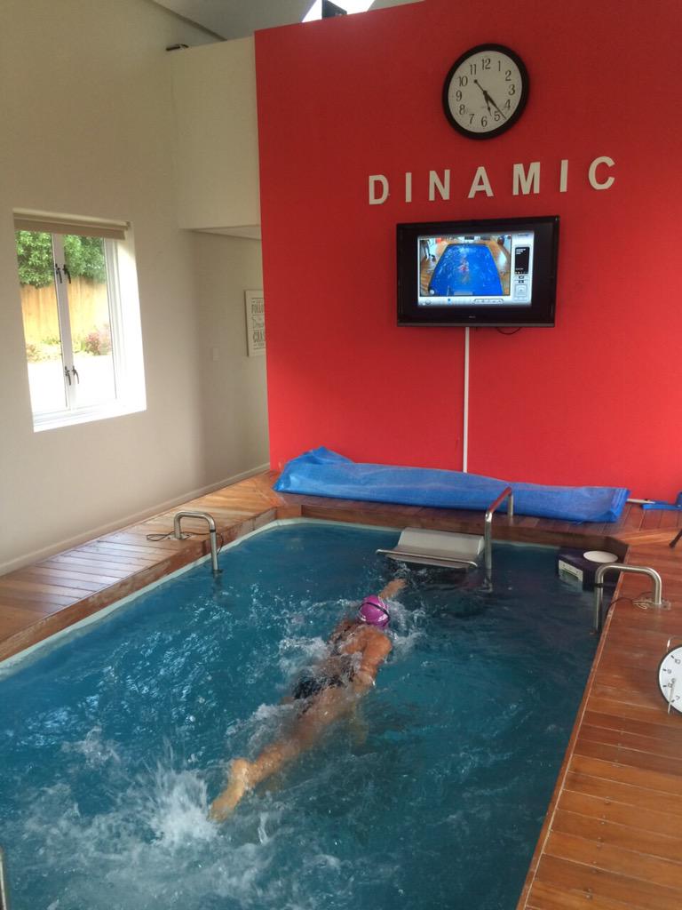 carla_vh's tweet photo. Big thanks to my coach Neil @Dinamiccoaching for helping me from 😓 to 😃!Sure you have some more super sets lined up! http://t.co/nhd0IgcVNF