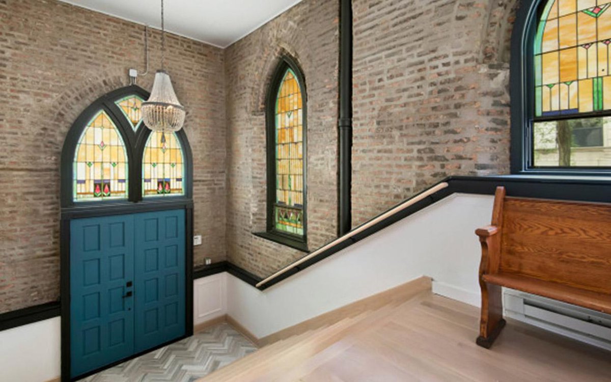 TocciConstruct's tweet image. Weekend Nibbler: Turning former churches into homes #conversion #adaptiveuse #piggyback buff.ly/1MUag7v