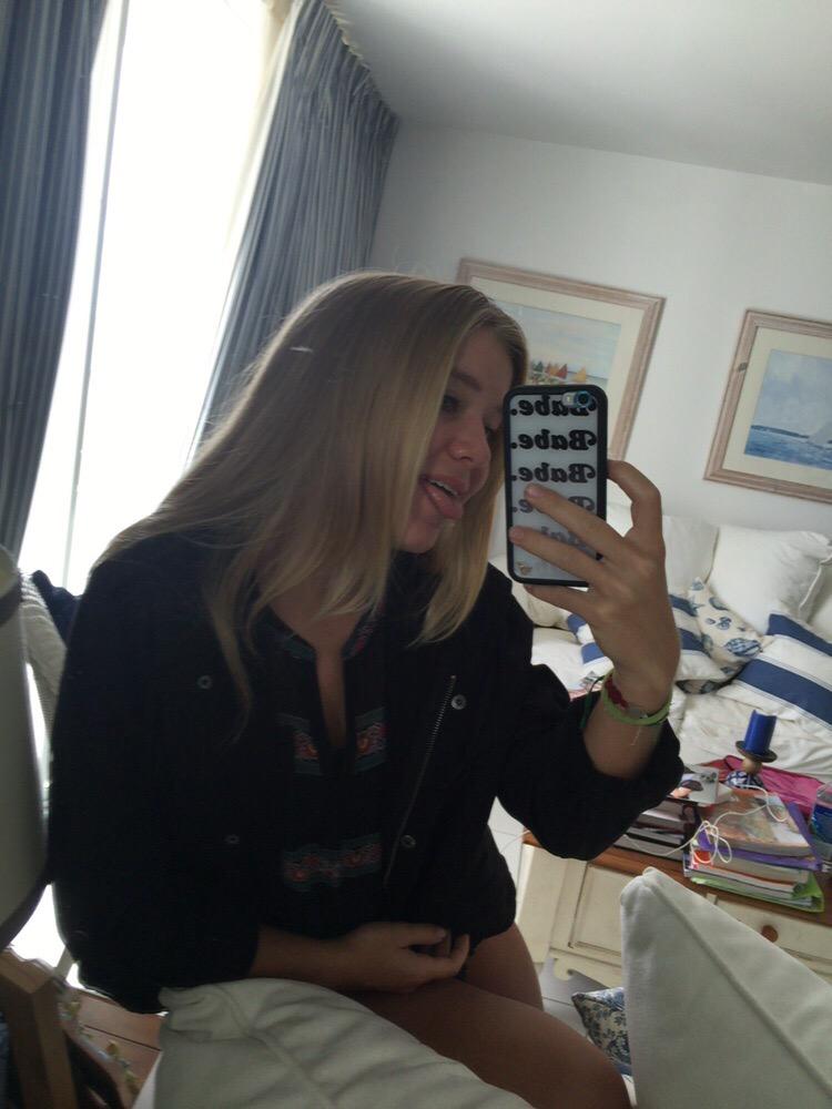 pirri_updates's tweet photo. Osservate la classe di questa persona💯💯💯💯💯 http://t.co/P2ZQdYPXYl