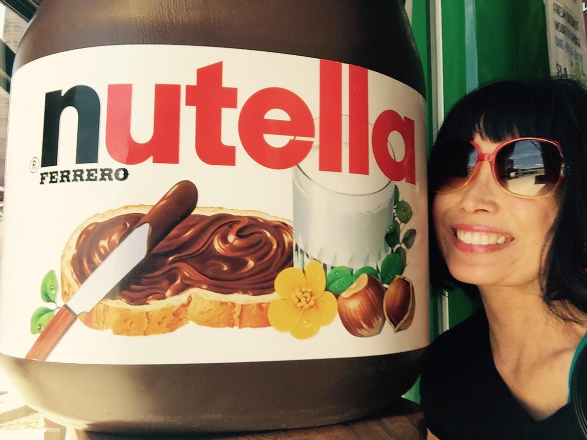 acrolia88's tweet photo. Who doesn't love #Nutella http://t.co/lTS88XSF6E