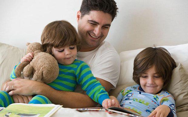 Telegraph's tweet photo. Five reasons why dads should read to their children more http://t.co/AZeMEFAlGN http://t.co/q1vi7InPYR