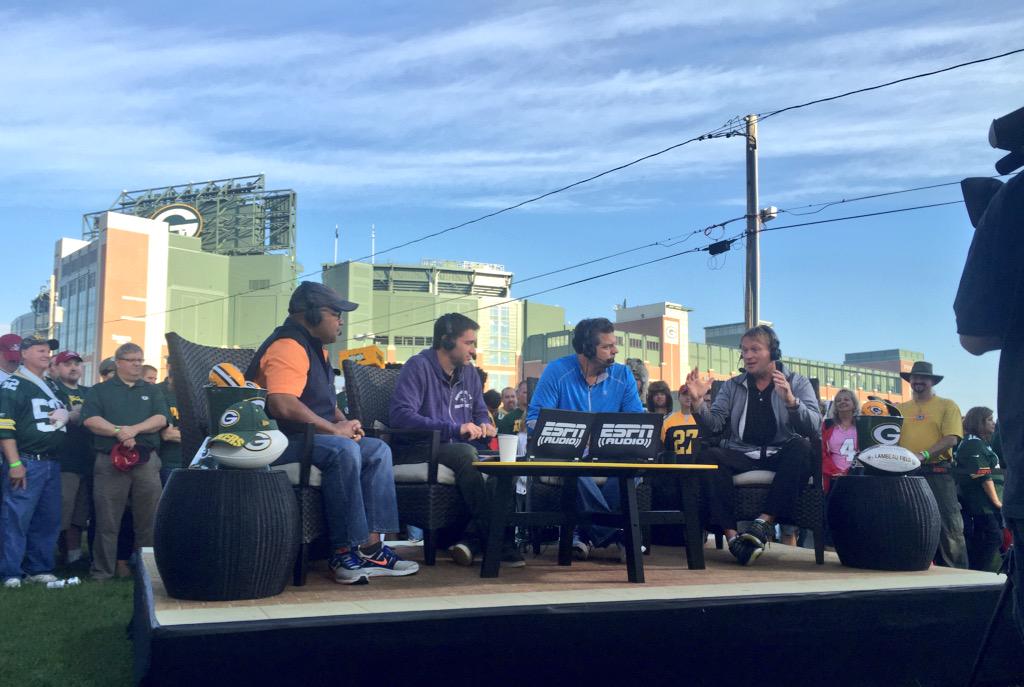 packers's tweet photo. Live outside Lambeau Field: @MikeAndMike &amp; the @ESPNMondayNight crew. #KCvsGB #MNF http://t.co/RHxh6cViGb