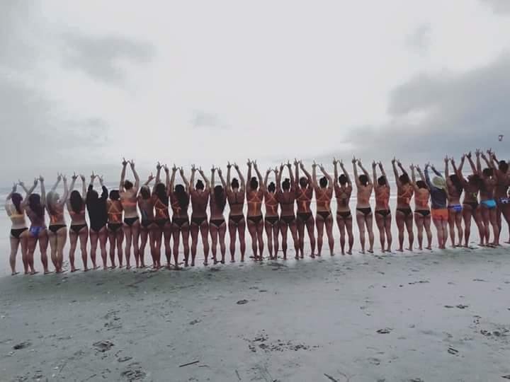 tanladyvolfan's tweet photo. Lady Vols swim team training in NC. #LVhandsup #SaveLadyVols http://t.co/WlplklZkGw