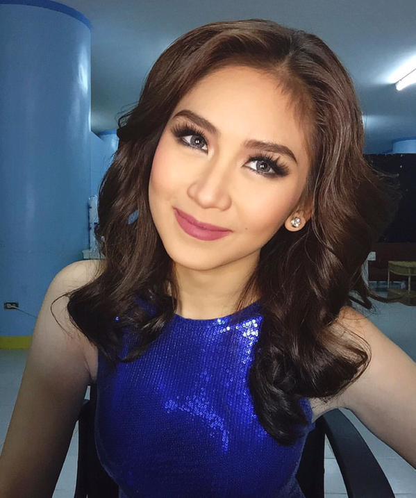 TweetNiSarahG's tweet photo. Selfie Time 😊 😊 😊    #NewConnectedLife #SarahGFromTheTop http://t.co/bA7uRDUw7Q