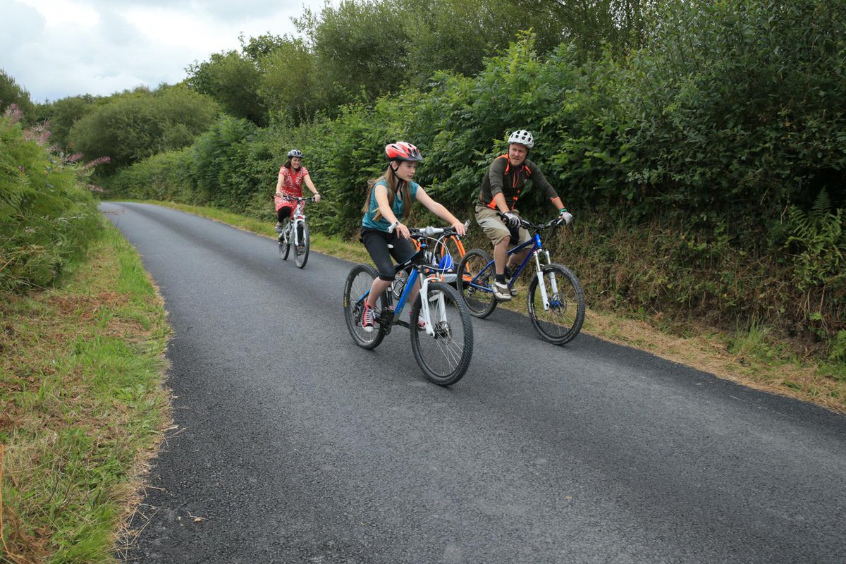 visitceredigion's tweet photo. Gyda mwy o dywydd sych a braf i ddod yr wythnos hon, beth am grwydro #Ceredigion? #cerdded #beicio #merlota http://t.co/uUNhME5jXX