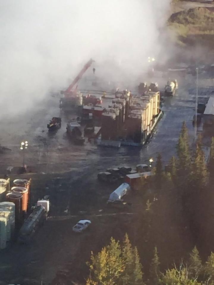 Frack_Off's tweet photo. 6 DAYS #fracking leaking toxic gas in #Canada after well blowout. http://t.co/7xqnysAnY5 community health?? http://t.co/9GuJoUicXL