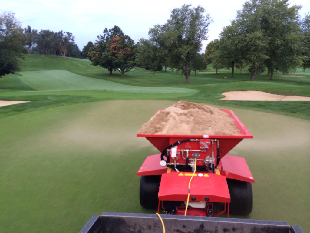 GLCCTurf's tweet photo. Nice generous sand topdressing following the two direction verti-cut to "grout the tile". #GLCC #FastNFirm #SandMan http://t.co/ClSrGtH5Jz