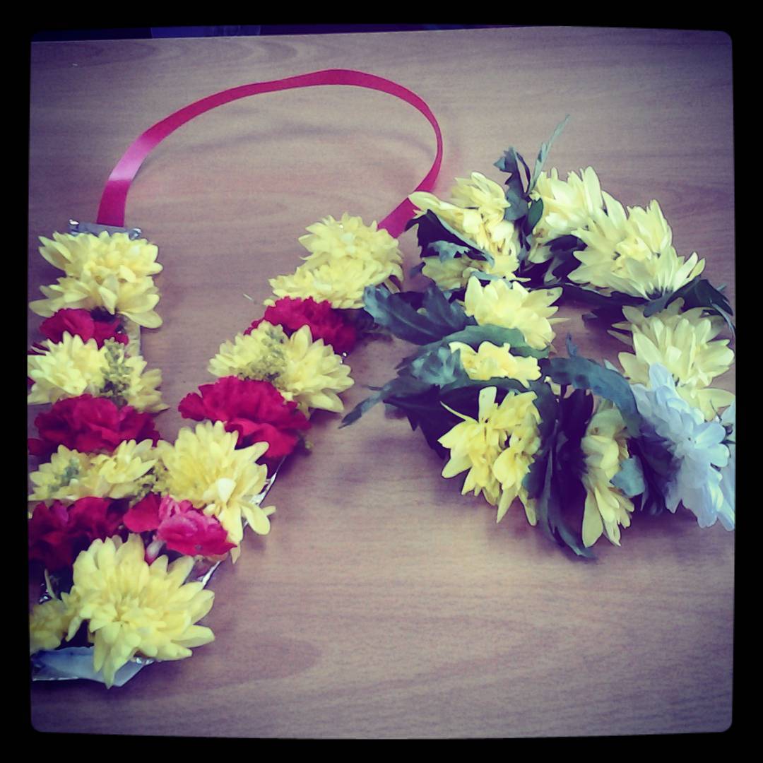 Cooke_eLearning's tweet photo. Aren't these garlands beautiful? Crafted by students @LeicesterColl's #FlowerArranging #course.#crafts #floristry http://t.co/14DBJAYiNE