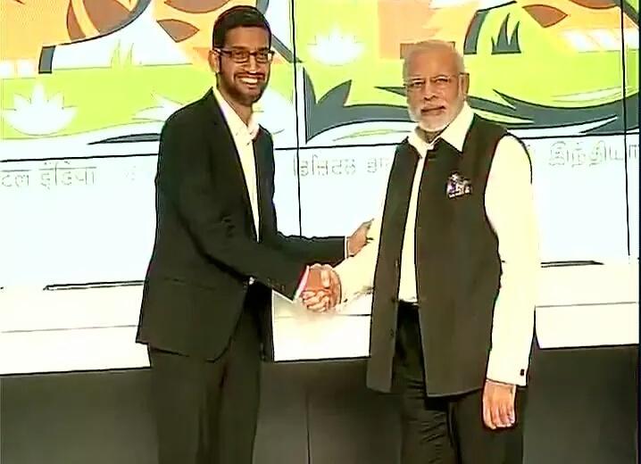 spati2012's tweet photo. #NamoRocksInUS in Picture Day4 !! (3/10) #ModiAtGoogle http://t.co/TWGmf8G5Ci