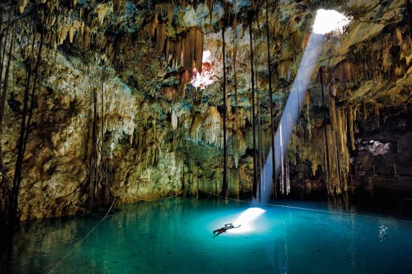 Generacion05's tweet photo. Un "huul k'iin" uo oh oh, me trajo tu amor, uo oh oh... :)
#canción #mayense #buendia #cenote #Generación05 http://t.co/Z6dqm0eHm1