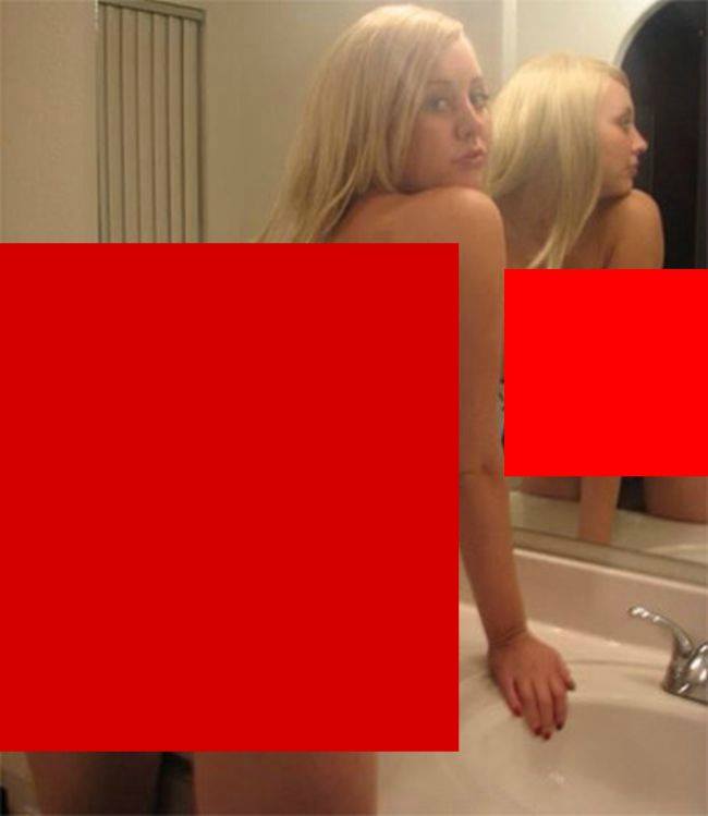 Click_ro's tweet photo. Penny din „Big Bang Theory” divorţează. Pozele nud i-au fost fatale »»» http://t.co/moe5viS3En http://t.co/EmQBWtqBSp