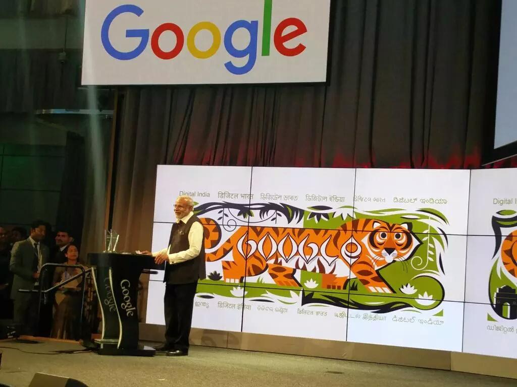 spati2012's tweet photo. #NamoRocksInUS in Picture Day4 !! (4/10) #ModiAtGoogle http://t.co/Y9wvJQcLMg