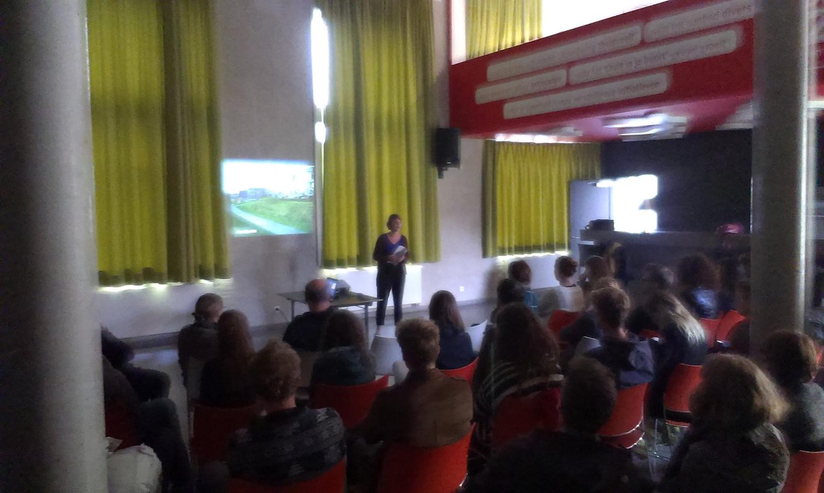 sdvissch's tweet photo. Help?! Een burgerinitiatief?! Themaweek 3scw @HoGentFMW opgestart met verkenning #macharius #gent en oudstud nora http://t.co/VWLP4LOqTa