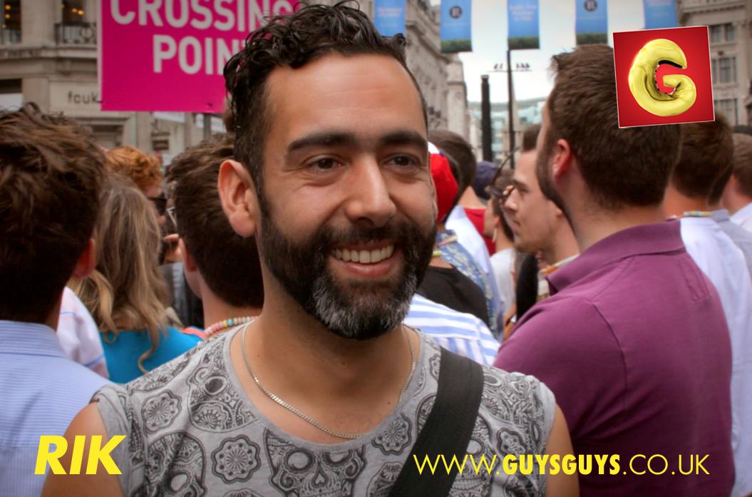 GuysGuys_Series's tweet photo. We filmed @LondonLGBTPride this year for our latest hilarious episode of #GuysGuys Meet Rik! https://t.co/iM01jhpMKp http://t.co/qYJqjCiPYr