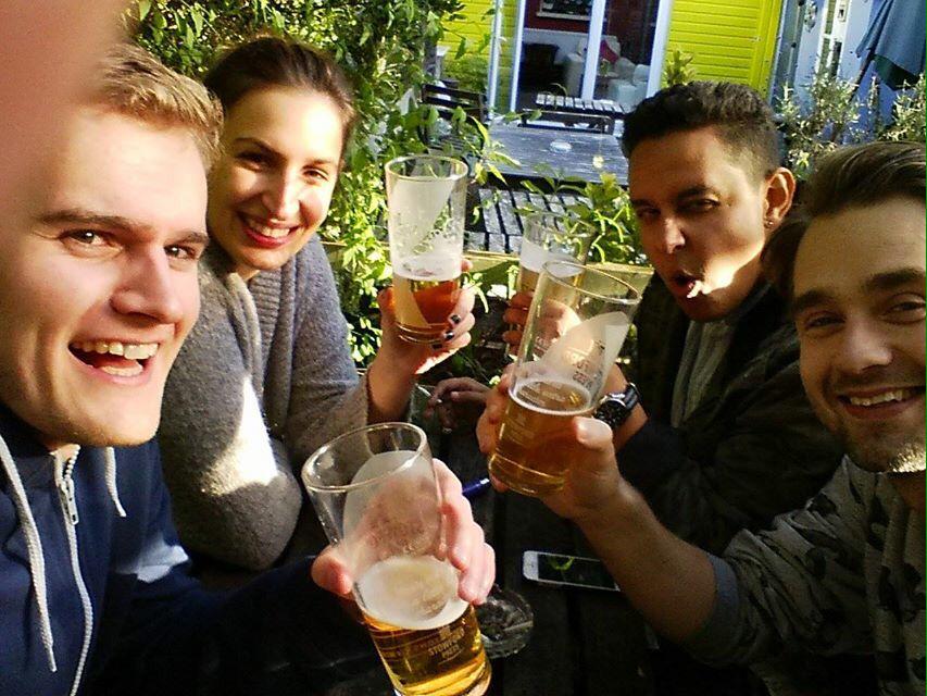 KrisztaMatyi's tweet photo. Here's to us completing a 24h hackathon &amp; surviving being awake for 40h straight. @izi8000 @nisbjorn #thatduderobin http://t.co/c8r27KqCYL