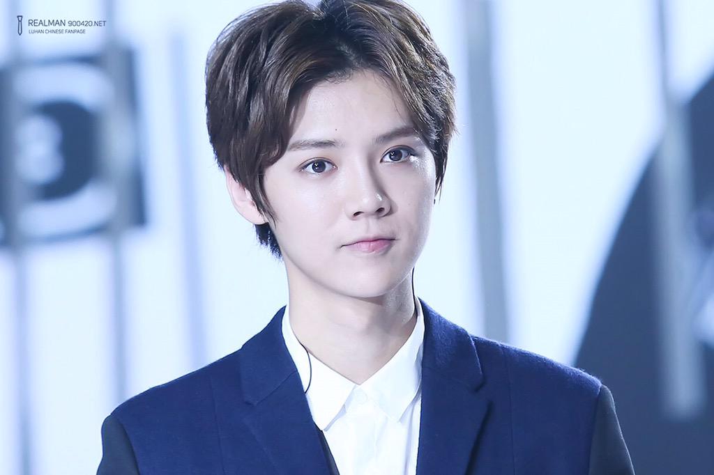 RealMan0420's tweet photo. 150925 #LuhanFirstMiniConcert always love u http://t.co/0IcuGWMyba