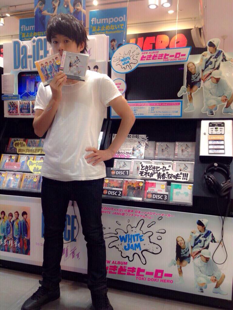 0807naniwa's tweet photo. シロセ さん って ほんと 天才 だと おもう。

   #WHITEJAM http://t.co/znClZ6ZKNu