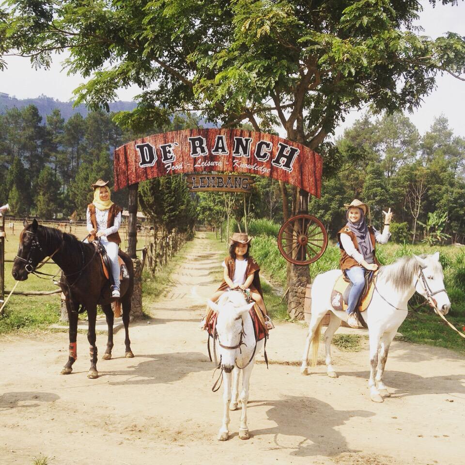irmaokta30's tweet photo. #latepost #holiday #dusunbambu #de'ranch http://t.co/HtxRM7BW1F