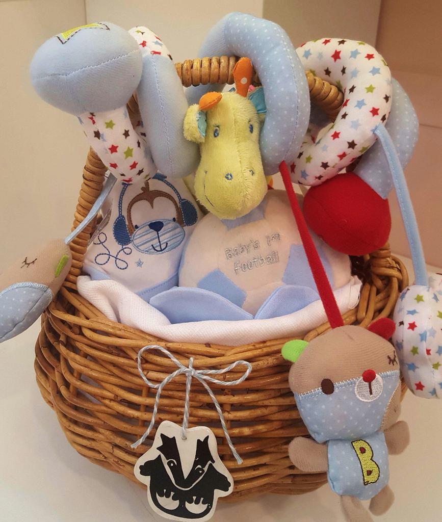 mummysbundle's tweet image. Hand assembled baby boy basket. Adorable. 

mummyslittlebundle.com