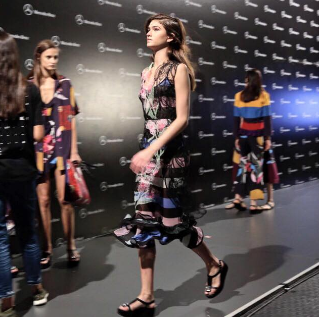 MODAFAD's tweet photo. Congrats @MrJuanVidal for an amazing show! #nuncadefraudas #thebestfashiondesigners #mbmfw @fadbarcelona http://t.co/QblyyPAqXm