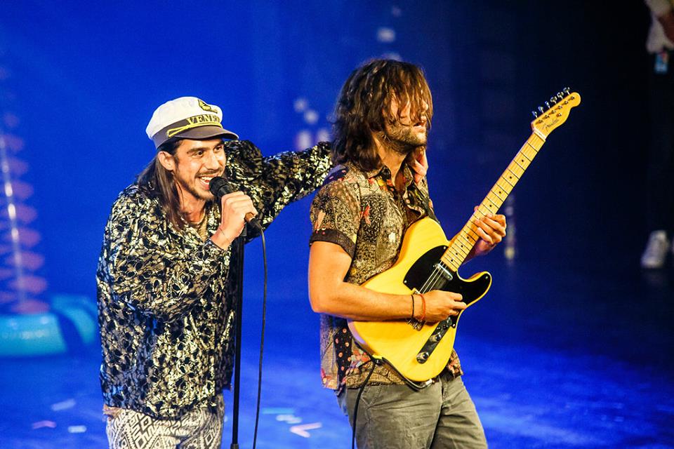 lesinrockslab's tweet photo. Découvrez toutes les photos de la grande finale #soshinrockslab ici : http://t.co/fSQBXvoUFh http://t.co/N49NYxi7fK