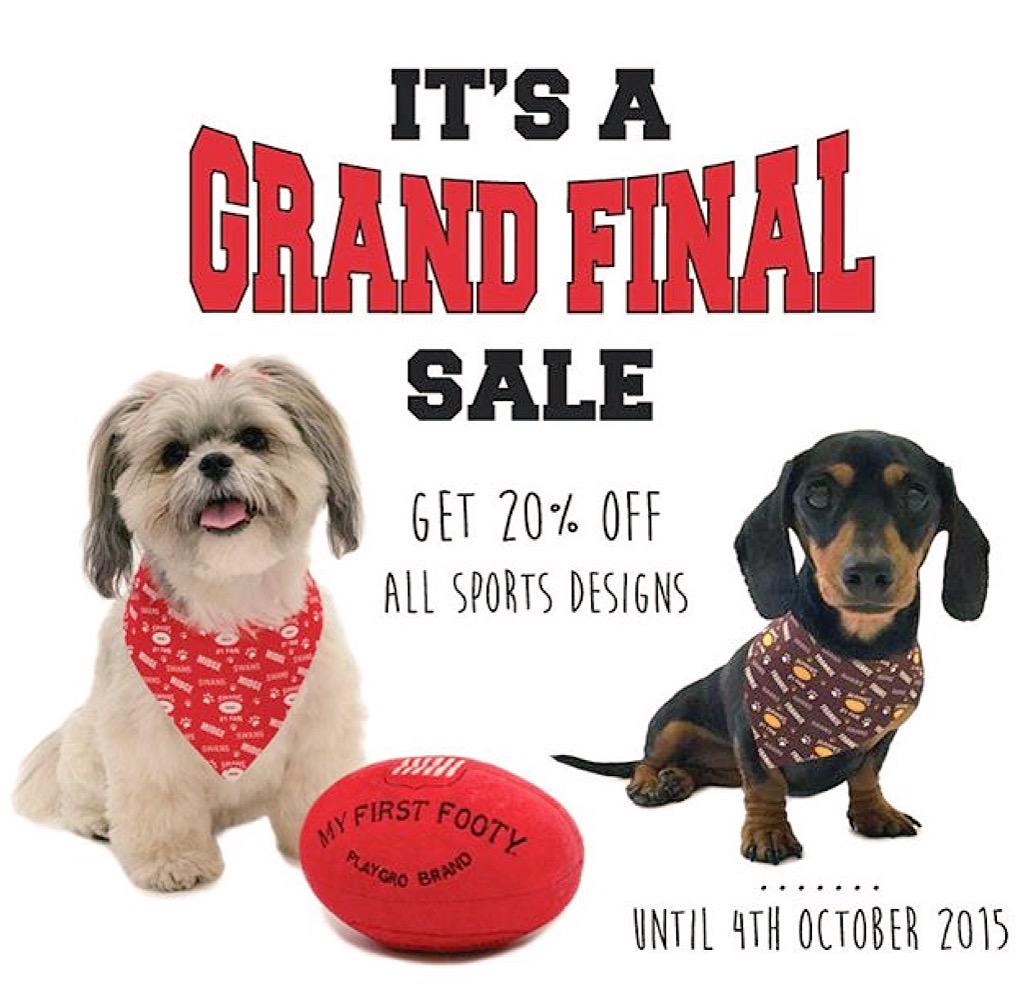 Me &amp; <a href="/FrankieSunny_/">Frankie Lil Sausage</a> showing our own personalised team gear. Check out <a href="/IdPetAustralia/">IdPetAustralia</a> website &amp; get yours too!