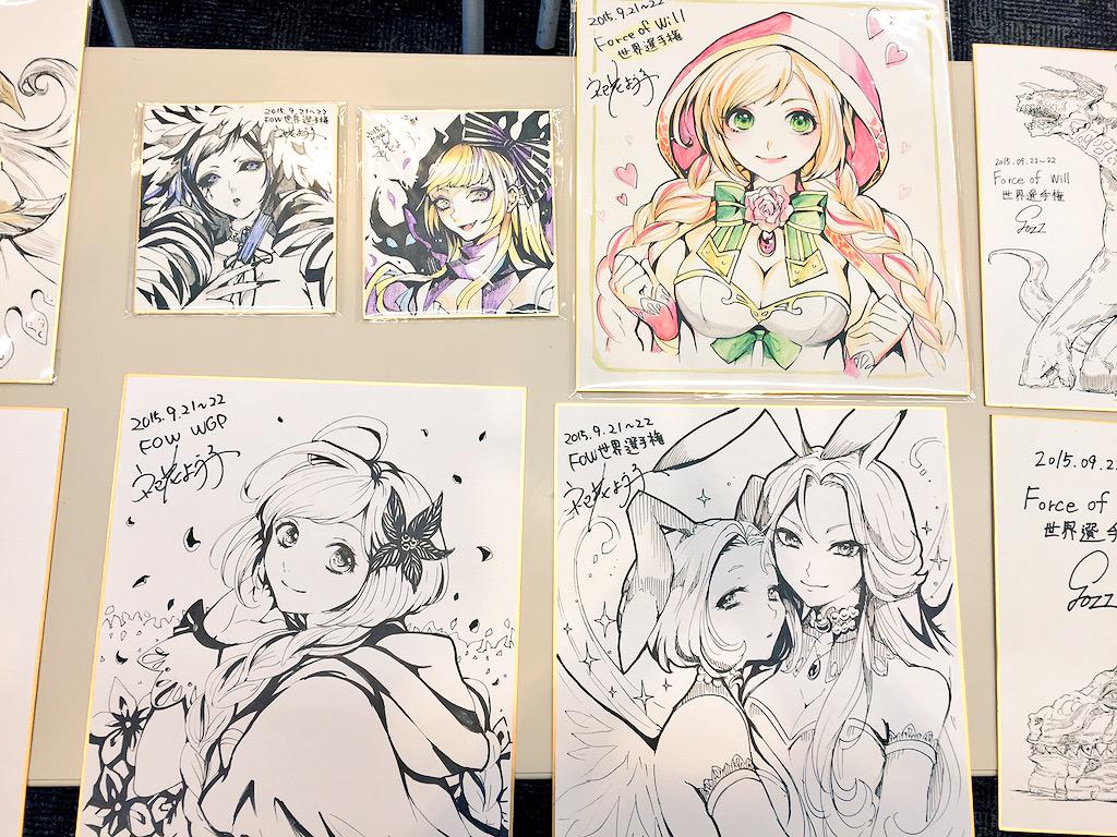 自分の色紙と、みんなで寄せ書きしたプレイマットです!(っ'ω`c) 
