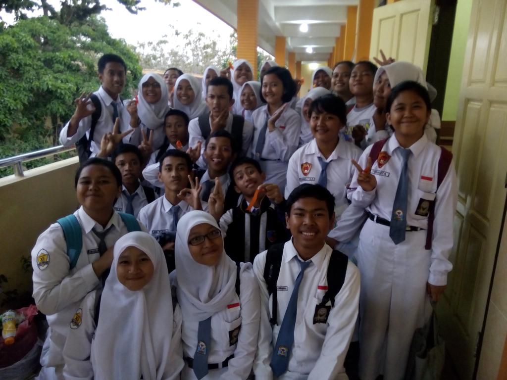 OsisMpkSmanesi's tweet photo. Selamat buat adekadek dan tementemen yang sudah selesai menjalani masa tabu. Semoga kedepannya lebih baik lagi 🙏 http://t.co/PjJe33q21o