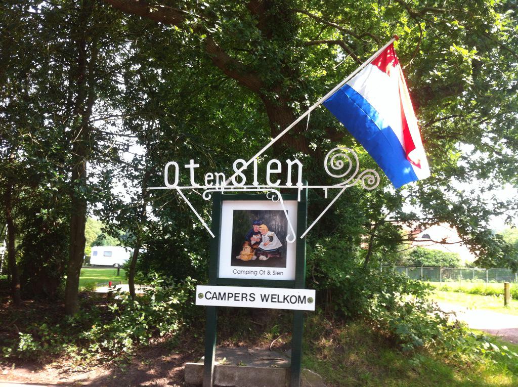 beetje9's tweet photo. @Kbdraverijen En woensdag @ronermarkt #KbRoden @volksvermaken  op de Norgerweg met als startpunt camping #OtenSien http://t.co/vJij6bOvXV
