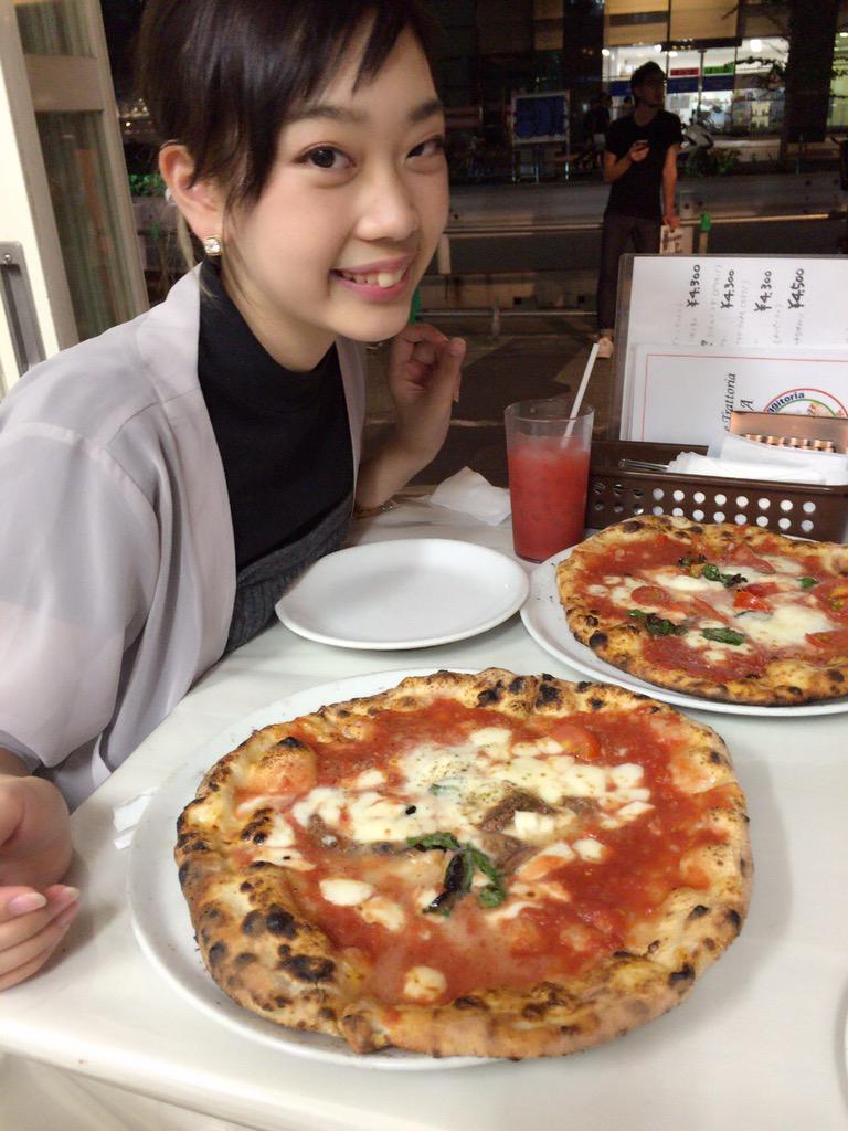 UandI_0607's tweet image. 噂のピザ #コヤーブ #小藪命名