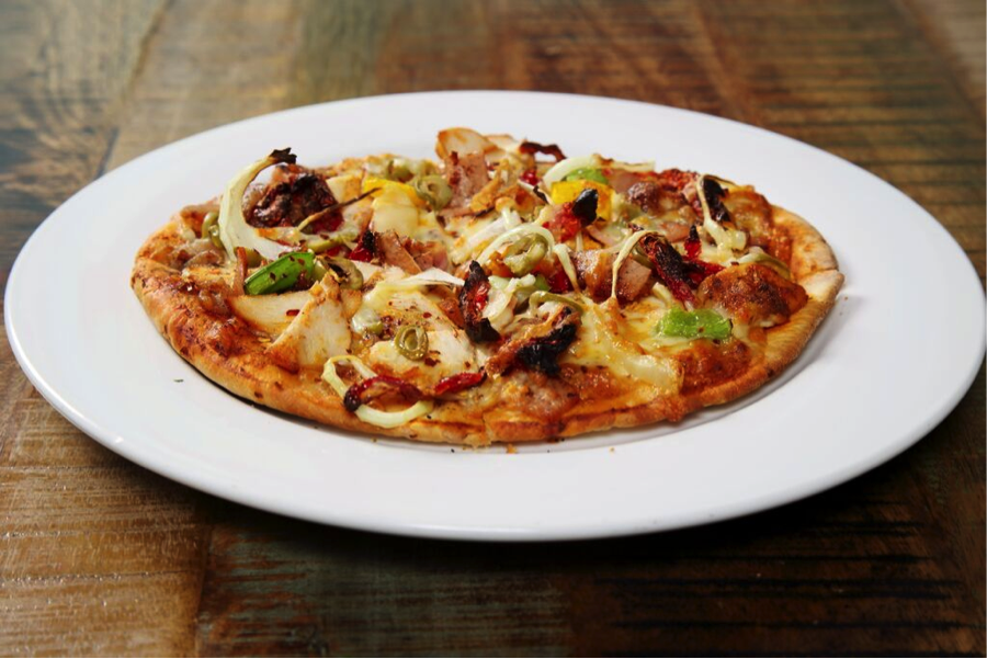 IndiMex_Bris's tweet photo. Turn El Monday into El Funday by trying our specialty combo of #pizza and naan. #brisbaneeats #brisbanefood #indimex http://t.co/lIdTVeuxnZ