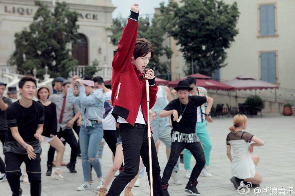 #LuhanYourSong -2-
ww4.sinaimg.cn/large/4b79be8b…
ww2.sinaimg.cn/large/4b79be8b…