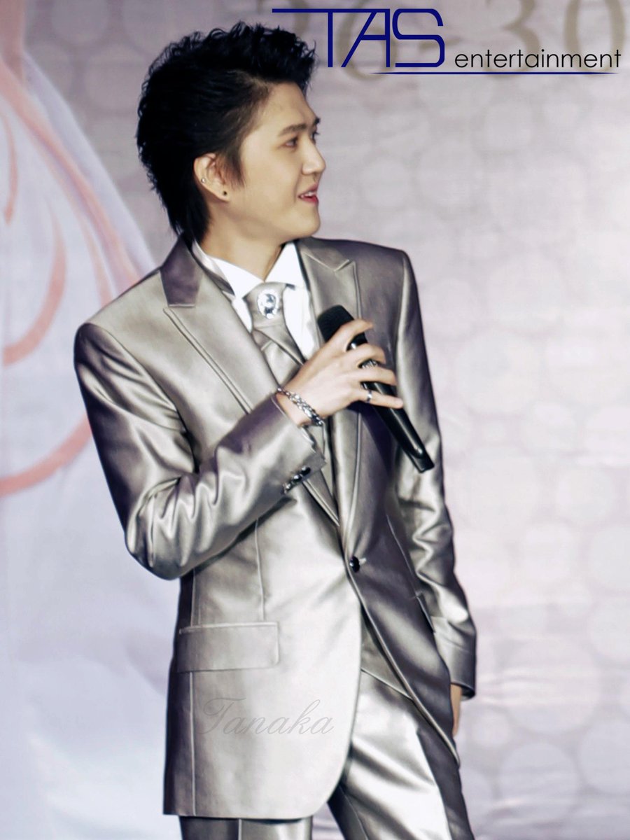 TAS_management's tweet photo. [Picture] 150829 #2S #2Stars Performing at AP3 Wedding Festival, Surabaya #1 http://t.co/0kmHJKXmgT