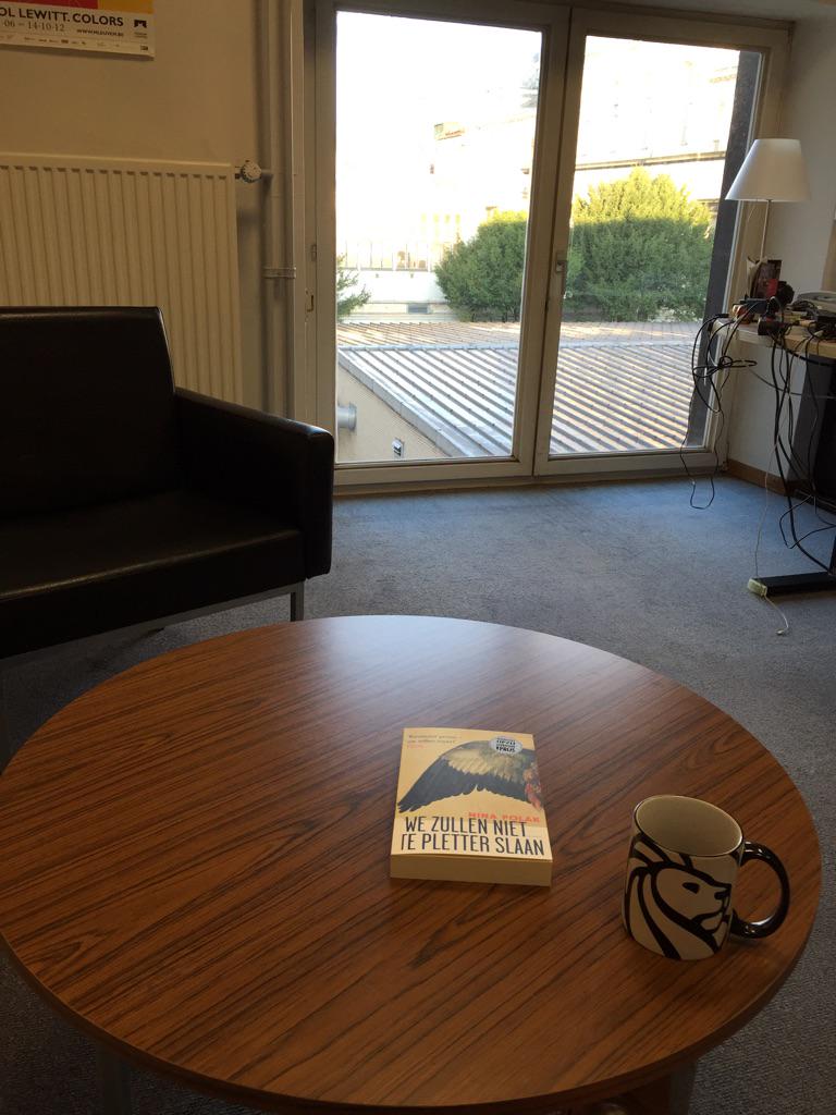 saschel's tweet photo. Mijn ochtendritueel. Koffie gedronken en ipv te lezen nagedacht over #dighum15 #libconf2015 #lankesbe #iaz2015 #happy http://t.co/YtK5TJJyHu