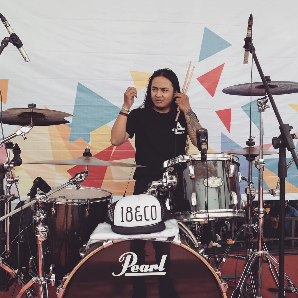 EGHTNCO (@eghtnco) on Twitter photo 