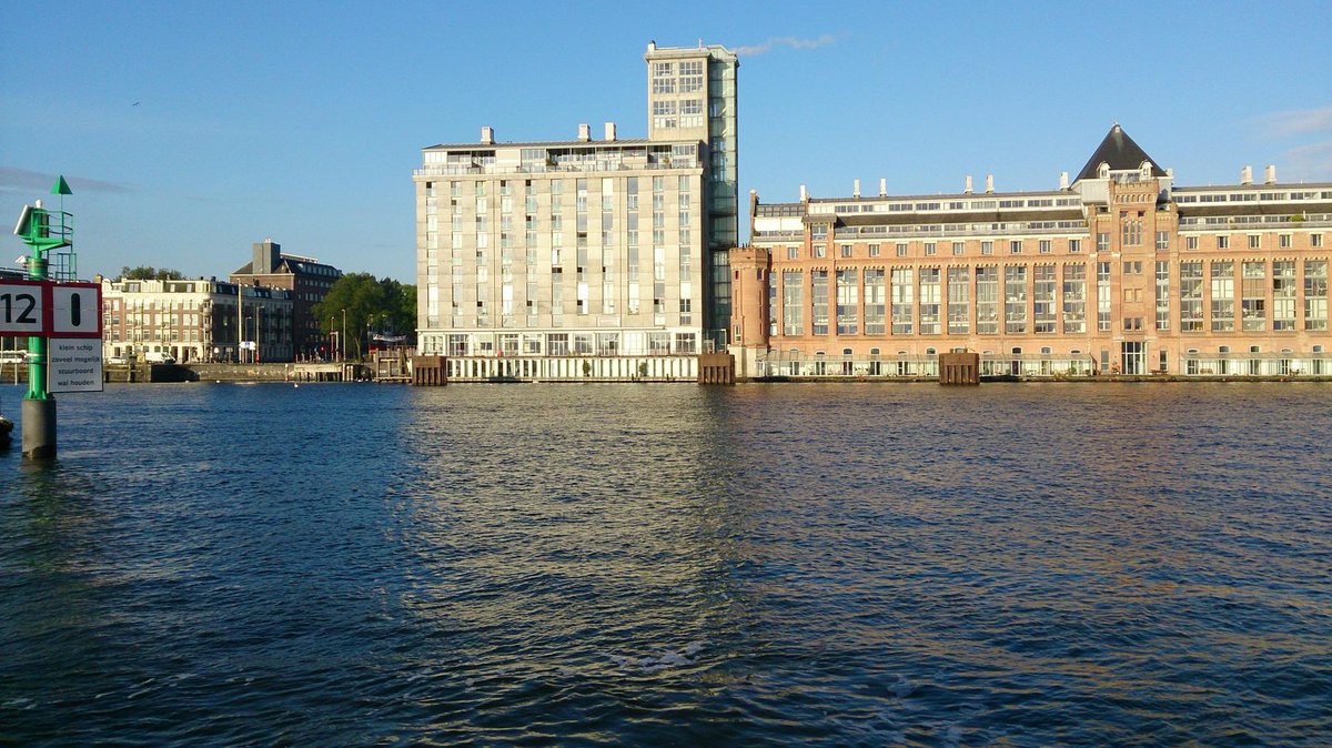 CosterDaan's tweet photo. #Canenco new office up and running @SilodamAmsterdam http://t.co/wwsSF0Z1RJ