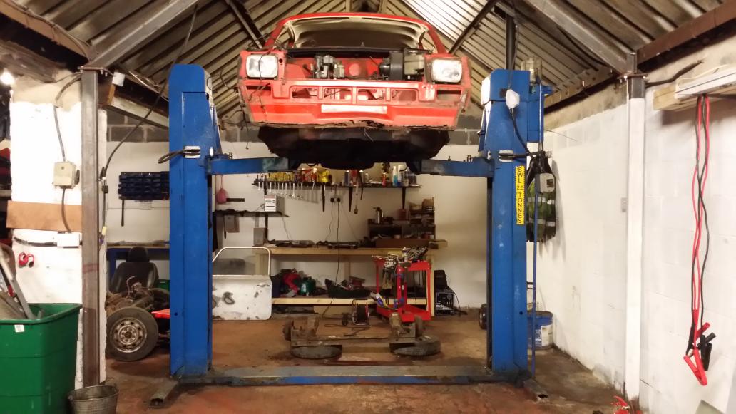 BudgetRetro's tweet image. This should keep us busy for a few months in the workshop. Name that car?