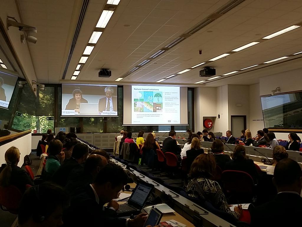 GFRoche's tweet photo. #H2020sc5  infoday main room fully packed. Side rooms available with direct video. http://t.co/uDPbsKmTXf