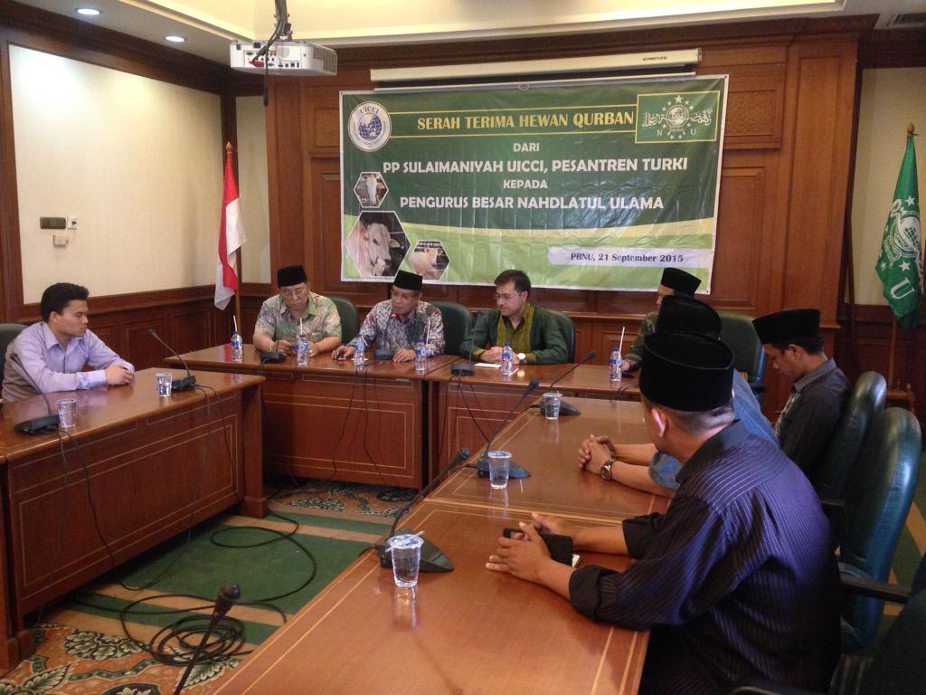 Ketua umum PBNU <a href="/saidaqil/">Said Aqil Siroj</a> menyambut kedatangan pengurus PP Sulaimaniyyah UICCI, Turki