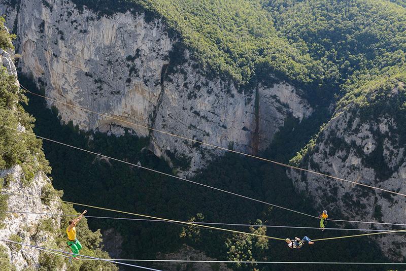 Planetmountain's tweet photo. #Frasassi Climbing Festival 2015 #arrampicata #FrasassiCF2015 http://t.co/RZPDmJ1Oya http://t.co/9a4yK8y123