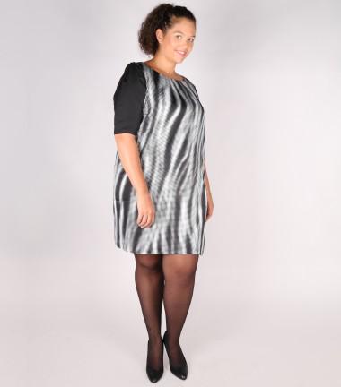JIULYparis's tweet photo. La nouveauté de la semaine, la robe "ROYA" parfaite pour un look féminin et très chic.Petit prix: 39.95€ #jiulyparis http://t.co/rnveVSi2ou