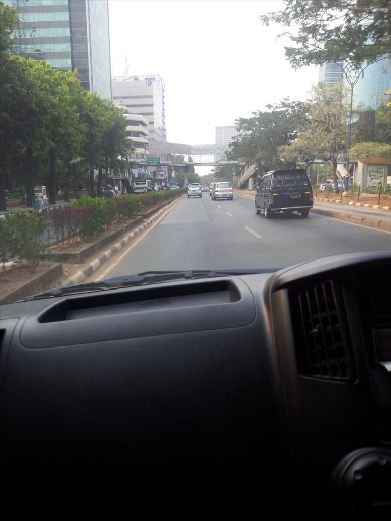 aminarmada's tweet photo. @RadioElshinta lalin di jl.rasuna said arah menteng ramai lancar sbliknya juga lancar http://t.co/0c4DCj8ROU