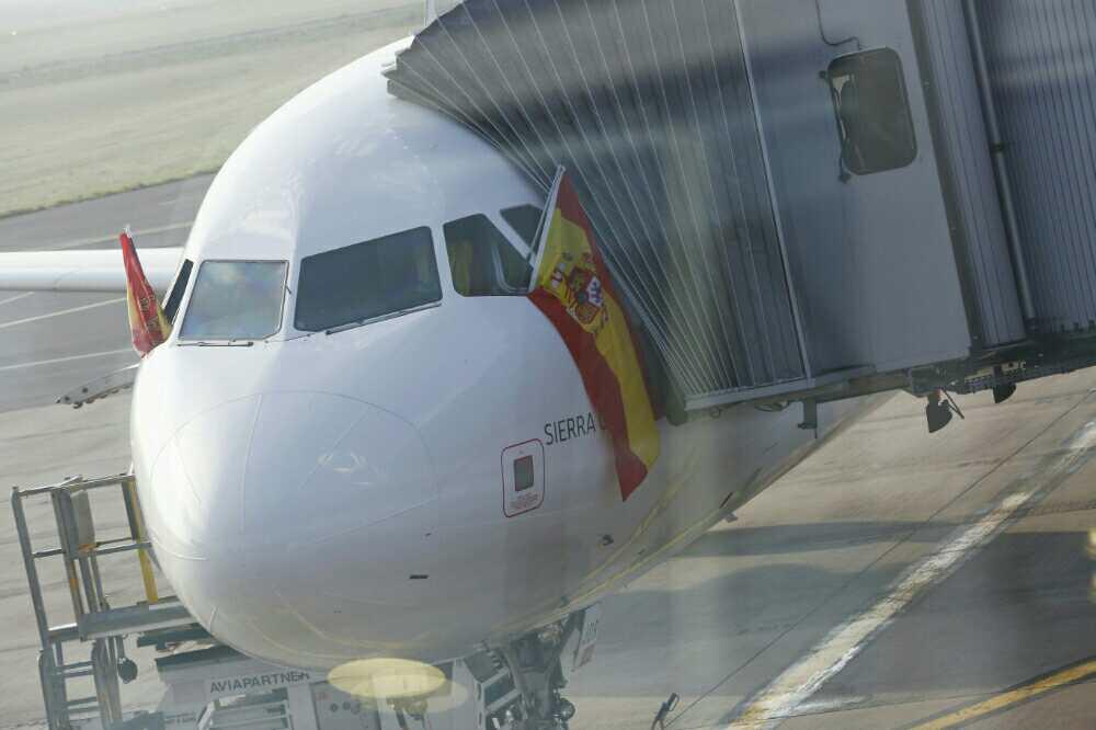 📢 El vuelo #ESPBasket Lille-Madrid se dirige ya a Plaza de Callao. Desde las 13:30h os esperamos para celebrar ✈️🎉🏆