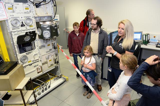 ISUnet's tweet photo. @ISUnet @German Space Day featuring SHEE, also #EMBA12 alumna Laura Andre Boyet, ISU lecturer Reinhold Ewald,... http://t.co/hc3pQpCwhq