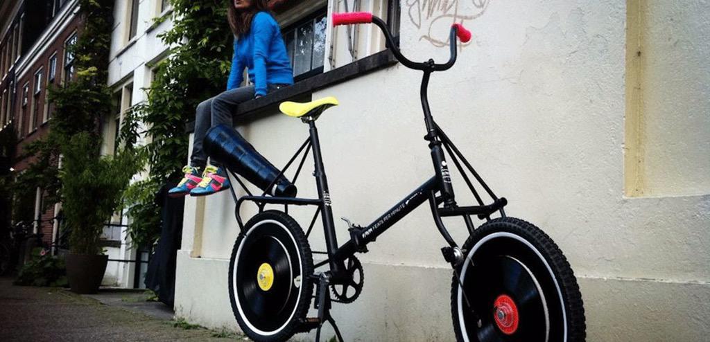 Spor ve müzik bir arada: Plak çalar bisiklet #FeatsPerMinute
bit.ly/1L0hF53