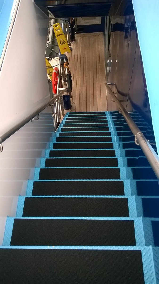 exit_signs's tweet photo. In opdracht van Rivertech bv, hebben wij de stalen trappen van een cruise schip, voorzien van anti-slip materiaal. http://t.co/ghUav7486t