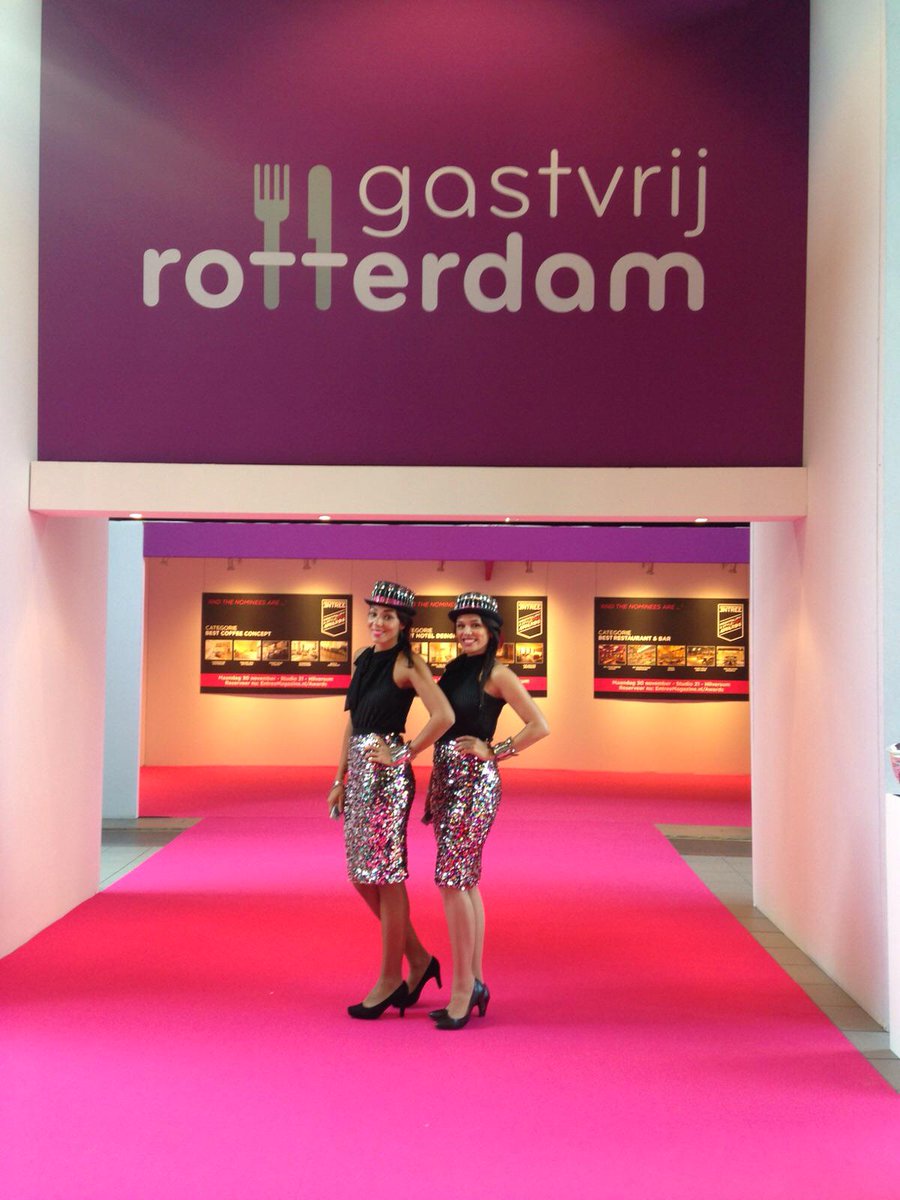 Gastvrij_Rdam's tweet photo. De deuren zijn geopend! 
Welkom in en bij Gastvrij Rotterdam!
Fijne dag allen. #GastvrijRotterdam http://t.co/T3RTgnnwK5